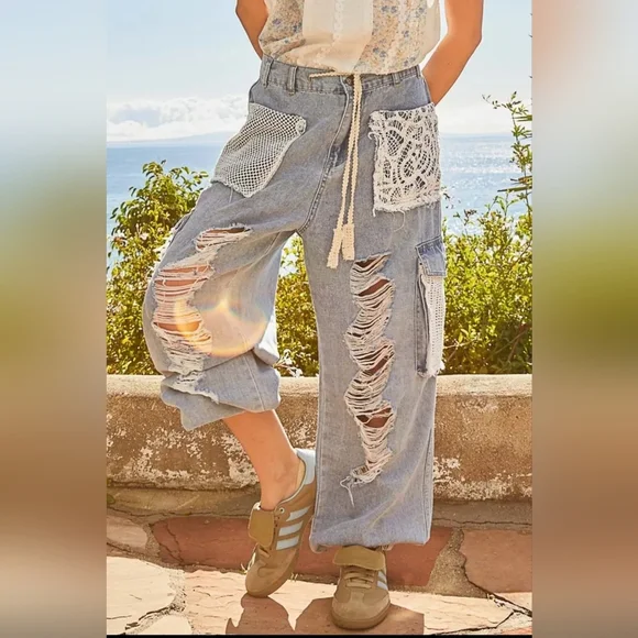 POL Blue Denim Jeans with Distressed Lace Design - Picture 4 of 12